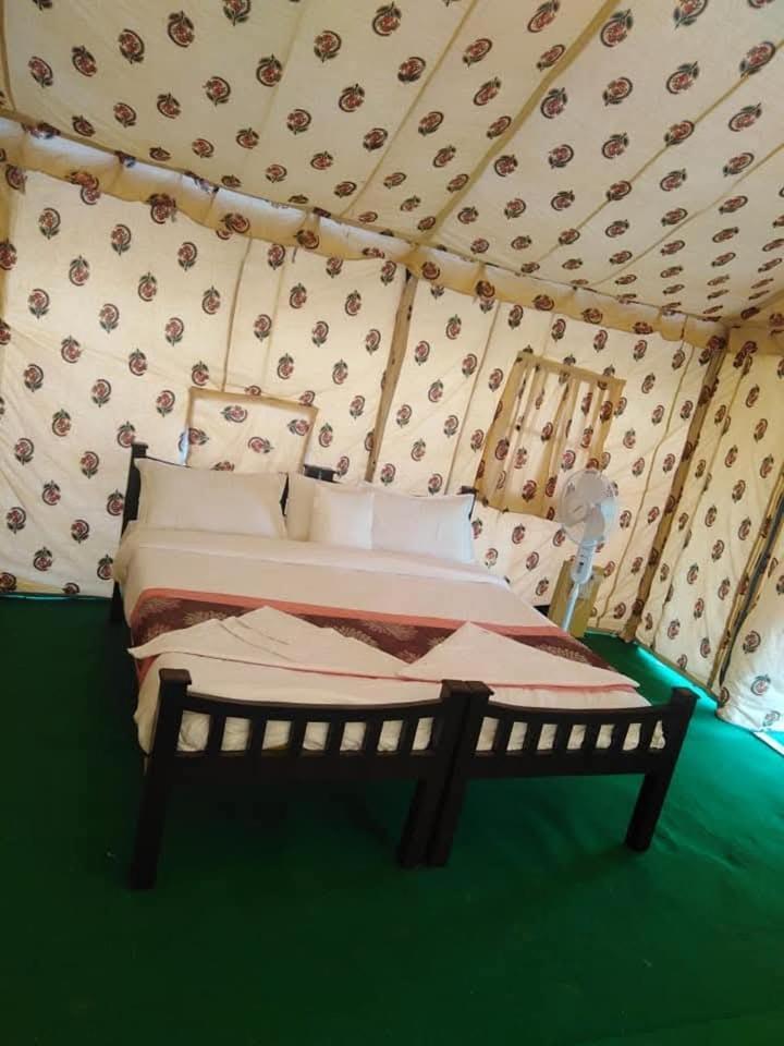 Om Luxury Resort Jaisalmer Zimmer foto